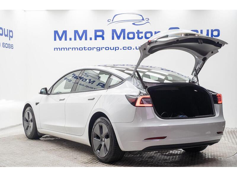 Tesla Model 3 (Dual Motor) Long Range Auto 4WDE 4dr - U1076