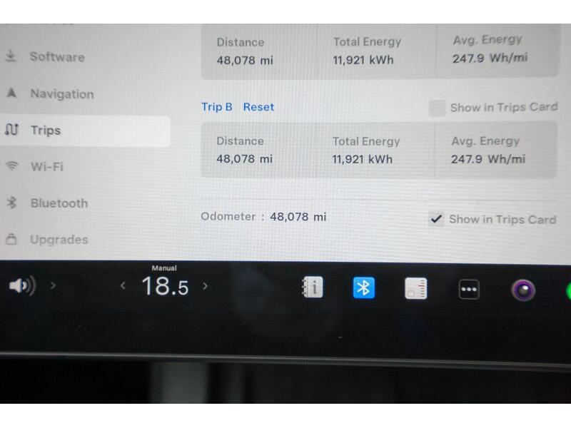 Tesla Model 3 (Dual Motor) Long Range Auto 4WDE 4dr - U1076
