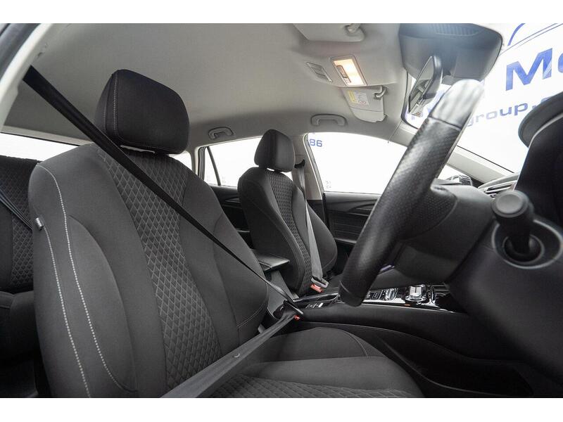 MG MG5 61.1kWh Excite Long Range Auto 5dr - U1090