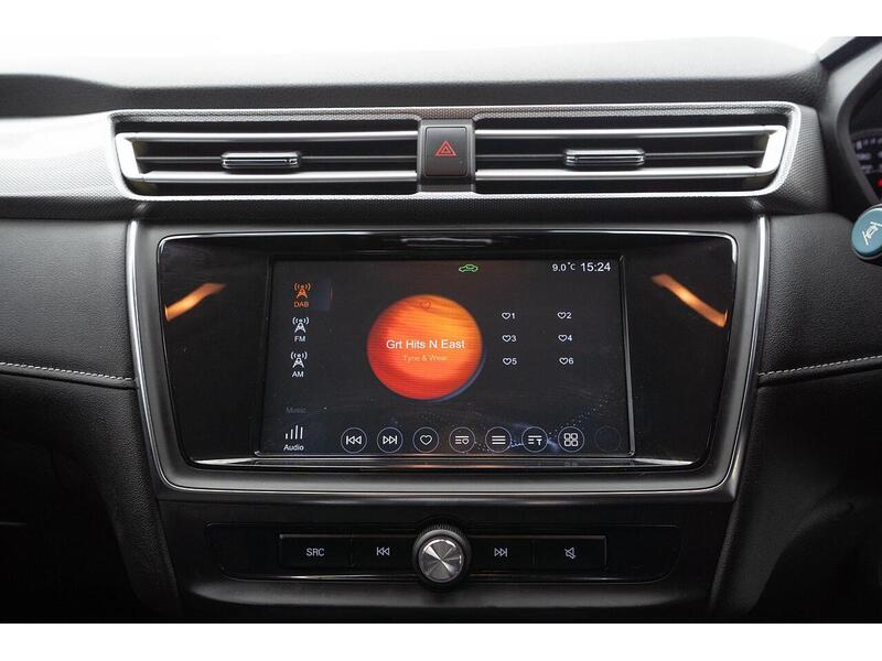 MG MG5 61.1kWh Excite Long Range Auto 5dr - U1090