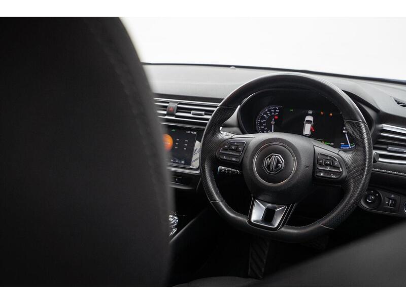 MG MG5 61.1kWh Excite Long Range Auto 5dr - U1090