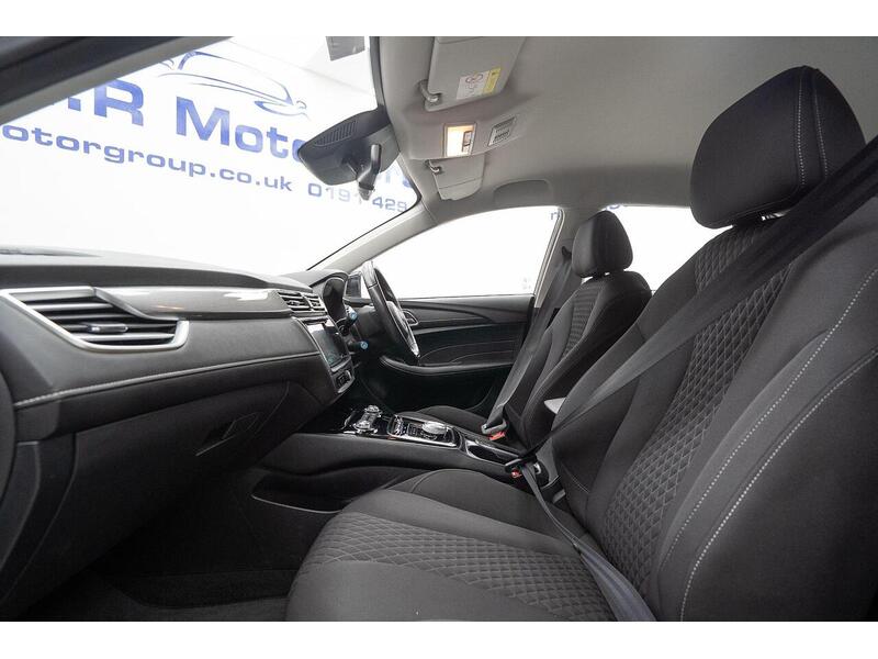 MG MG5 61.1kWh Excite Long Range Auto 5dr - U1090