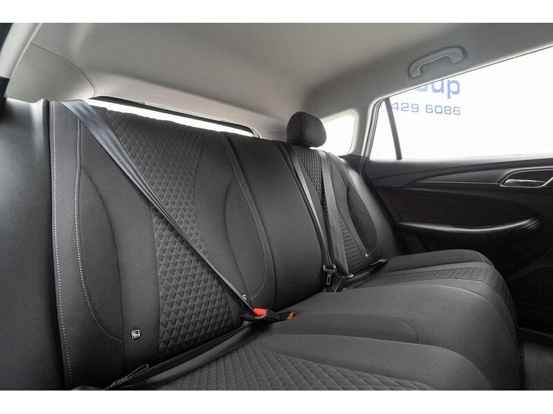 MG MG5 61.1kWh Excite Long Range Auto 5dr - U1090