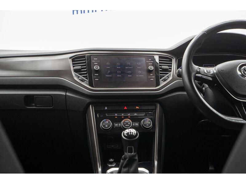 Volkswagen T-Roc 1.6 TDI SE Euro 6 (s/s) 5dr - U1096