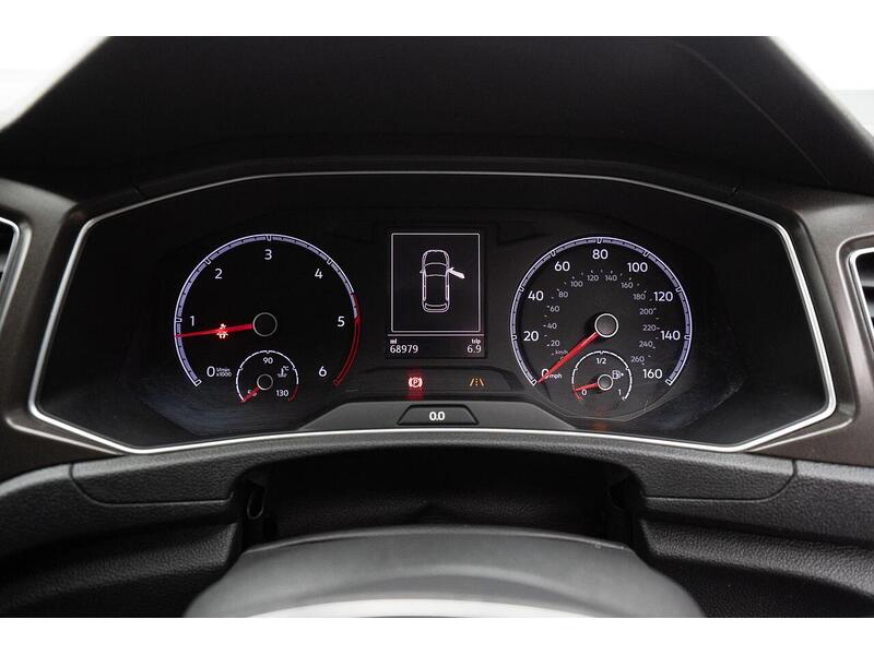 Volkswagen T-Roc 1.6 TDI SE Euro 6 (s/s) 5dr - U1096