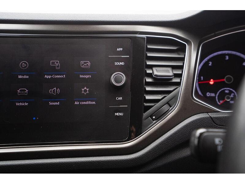 Volkswagen T-Roc 1.6 TDI SE Euro 6 (s/s) 5dr - U1096