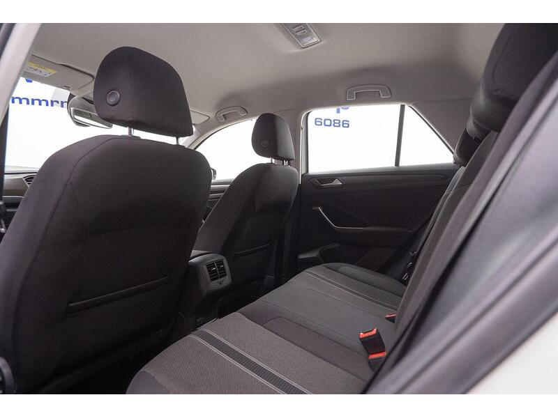 Volkswagen T-Roc 1.6 TDI SE Euro 6 (s/s) 5dr - U1096