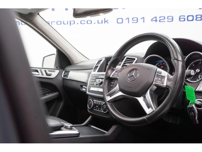 Mercedes-Benz M Class 3.0 ML350 V6 BlueTEC AMG Line G-Tronic 4WD Euro 6 (s/s) 5dr - U1097