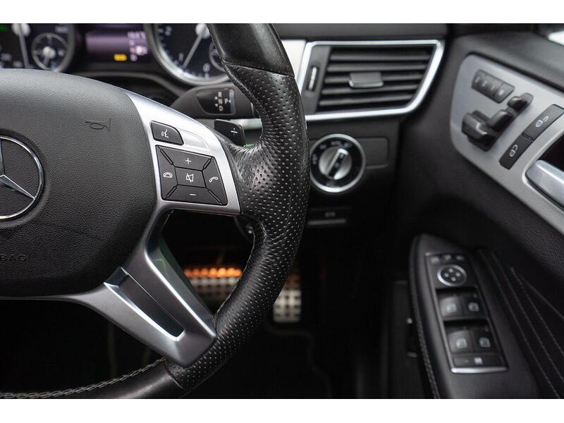 Mercedes-Benz M Class 3.0 ML350 V6 BlueTEC AMG Line G-Tronic 4WD Euro 6 (s/s) 5dr - U1097