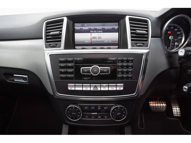 Mercedes-Benz M Class 3.0 ML350 V6 BlueTEC AMG Line G-Tronic 4WD Euro 6 (s/s) 5dr - U1097