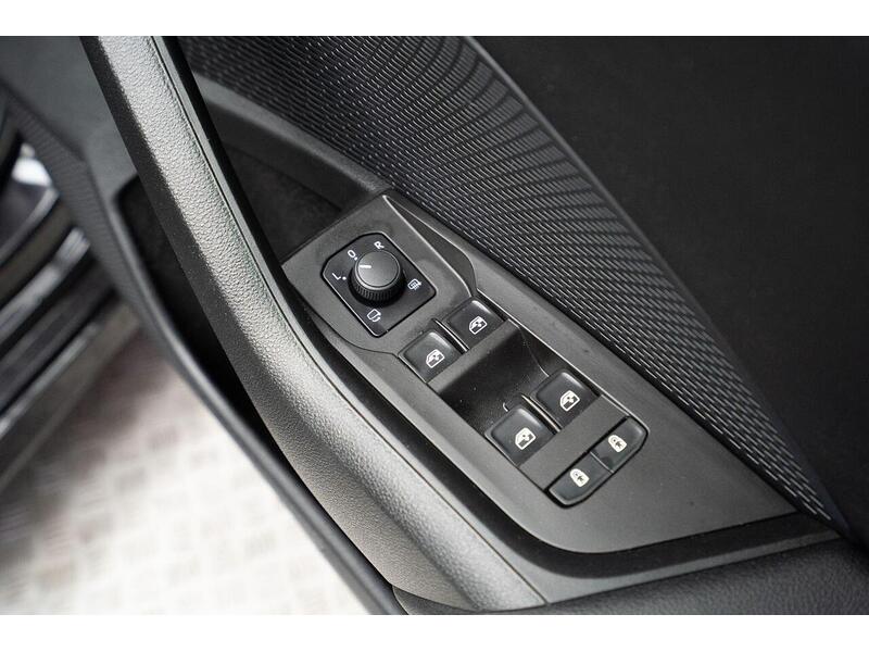 Skoda Octavia 2.0 TDI SE L DSG Euro 6 (s/s) 5dr - U1098