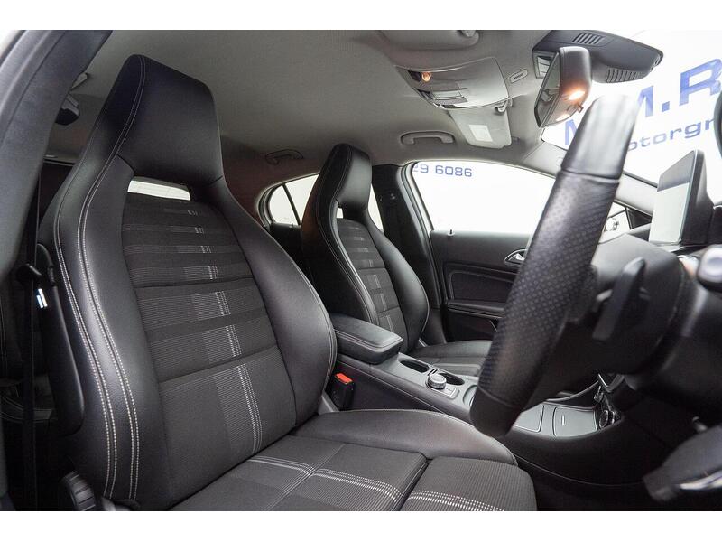 Mercedes-Benz GLA 1.6 GLA180 Urban Edition 7G-DCT Euro 6 (s/s) 5dr - U1099