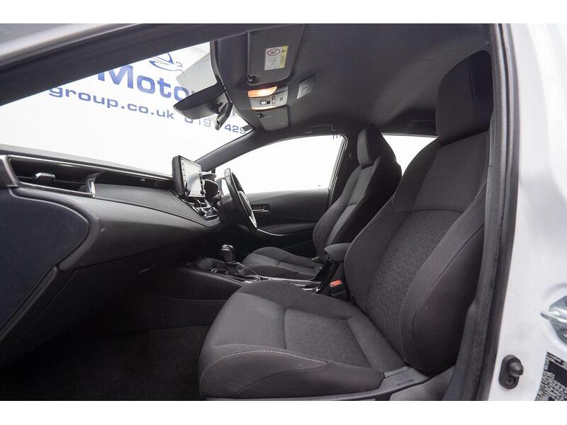 Toyota Corolla 1.8 VVT-h Icon Tech Touring Sports CVT Euro 6 (s/s) 5dr - U1104