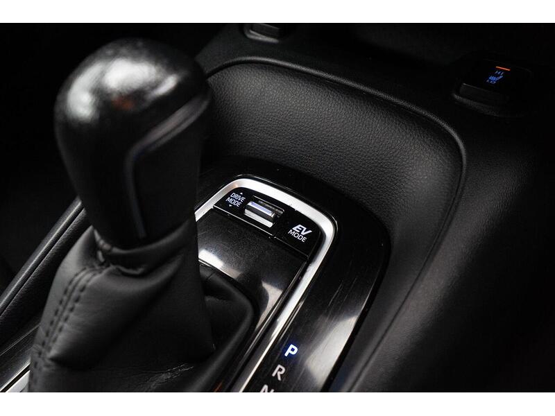 Toyota Corolla 1.8 VVT-h Icon Tech Touring Sports CVT Euro 6 (s/s) 5dr - U1104