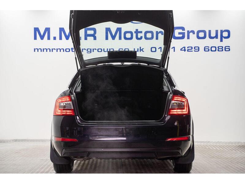 Skoda Octavia 2.0 TDI SE L Hatchback 5dr Diesel Manual Euro 6 (s/s) (150 ps) - U1117