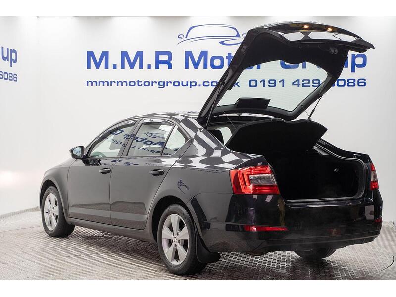 Skoda Octavia 2.0 TDI SE L Hatchback 5dr Diesel Manual Euro 6 (s/s) (150 ps) - U1117