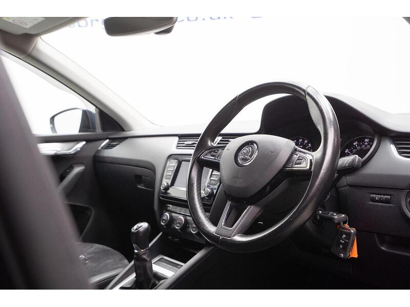 Skoda Octavia 2.0 TDI SE L Hatchback 5dr Diesel Manual Euro 6 (s/s) (150 ps) - U1117