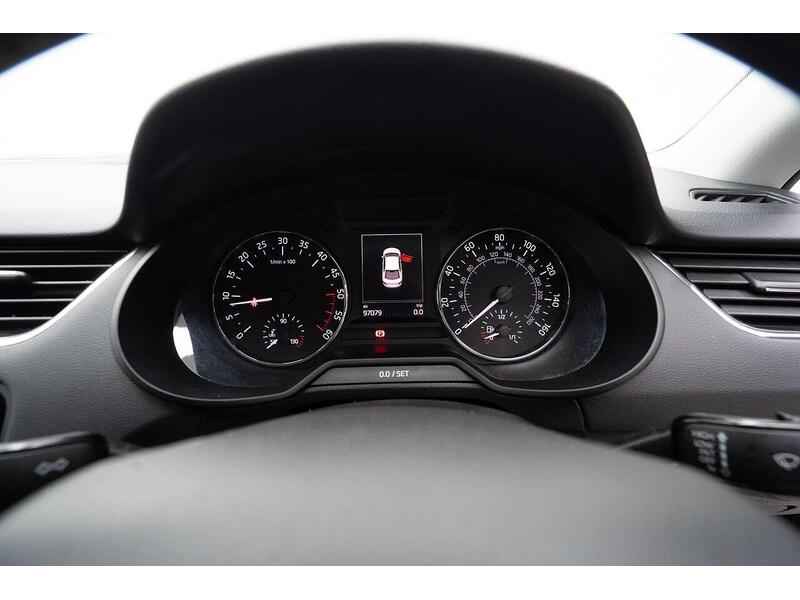 Skoda Octavia 2.0 TDI SE L Hatchback 5dr Diesel Manual Euro 6 (s/s) (150 ps) - U1117