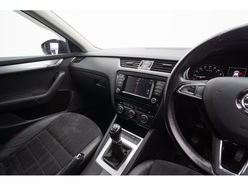 Skoda Octavia 2.0 TDI SE L Hatchback 5dr Diesel Manual Euro 6 (s/s) (150 ps) - U1117