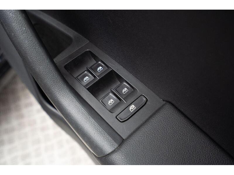 Skoda Octavia 2.0 TDI SE L Hatchback 5dr Diesel Manual Euro 6 (s/s) (150 ps) - U1117