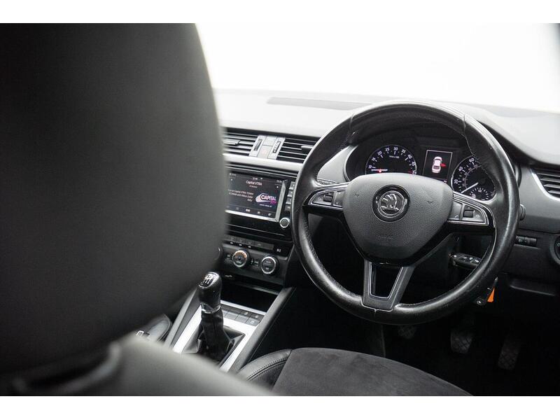 Skoda Octavia 2.0 TDI SE L Hatchback 5dr Diesel Manual Euro 6 (s/s) (150 ps) - U1117