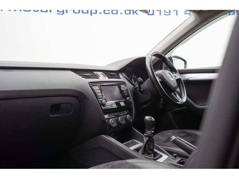 Skoda Octavia 2.0 TDI SE L Hatchback 5dr Diesel Manual Euro 6 (s/s) (150 ps) - U1117