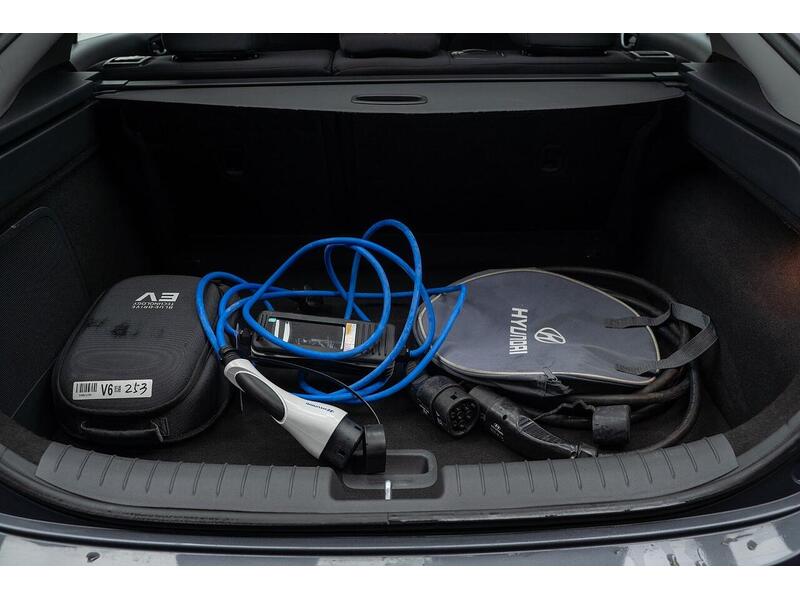 Hyundai IONIQ 28kWh Premium Auto 5dr - U1118