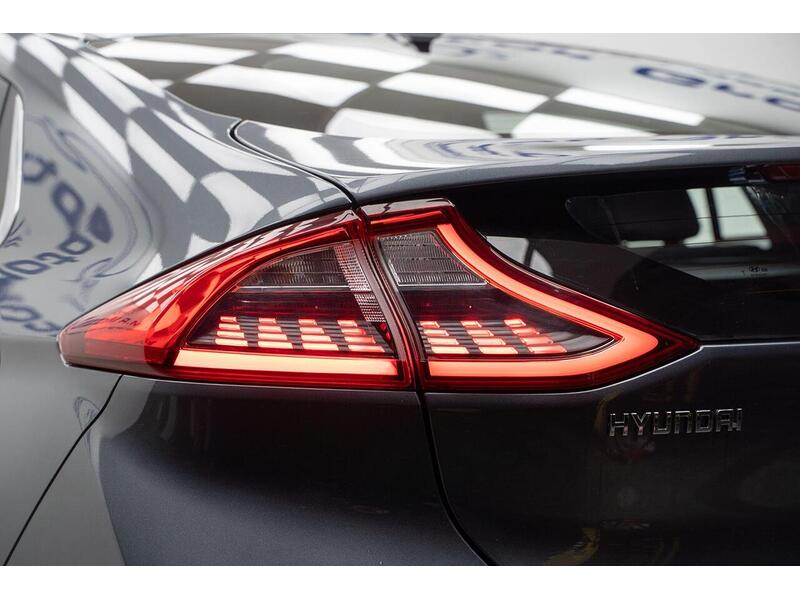 Hyundai IONIQ 28kWh Premium Auto 5dr - U1118
