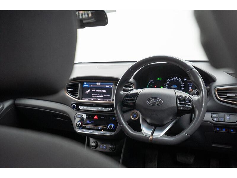 Hyundai IONIQ 28kWh Premium Auto 5dr - U1118