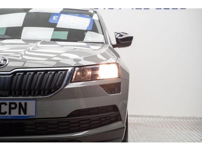 Skoda Karoq Karoq SE Technology SUV 1 Manual Diesel - U1119