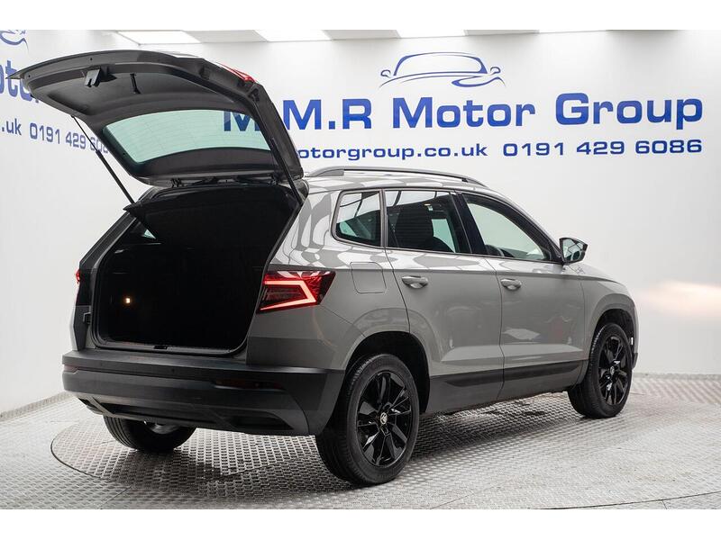 Skoda Karoq Karoq SE Technology SUV 1 Manual Diesel - U1119