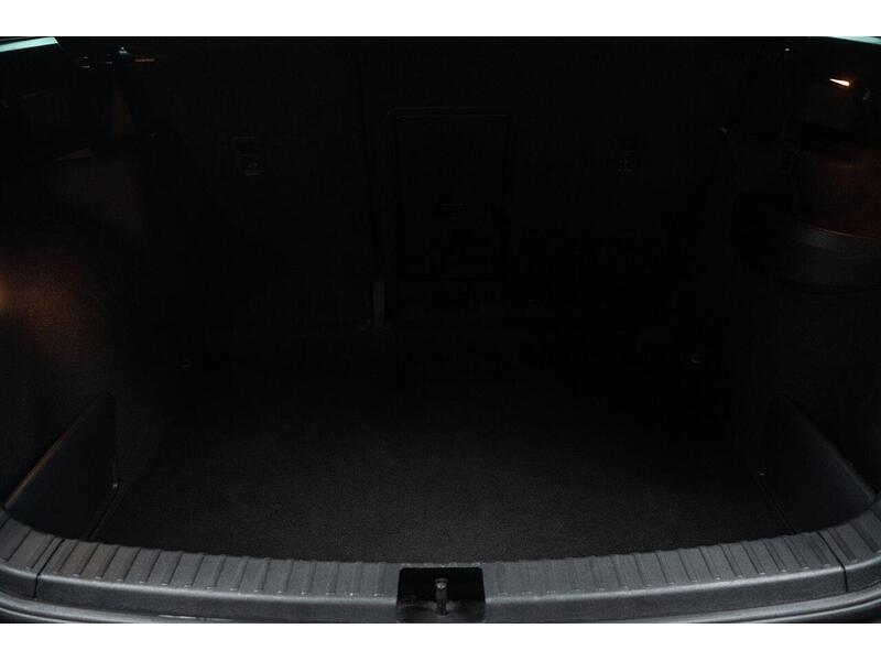 Skoda Karoq Karoq SE Technology SUV 1 Manual Diesel - U1119