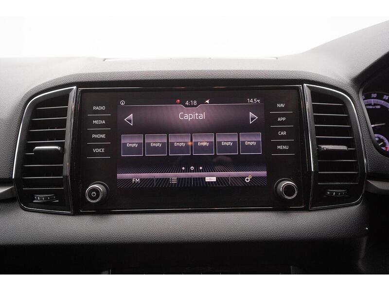 Skoda Karoq Karoq SE Technology SUV 1 Manual Diesel - U1119