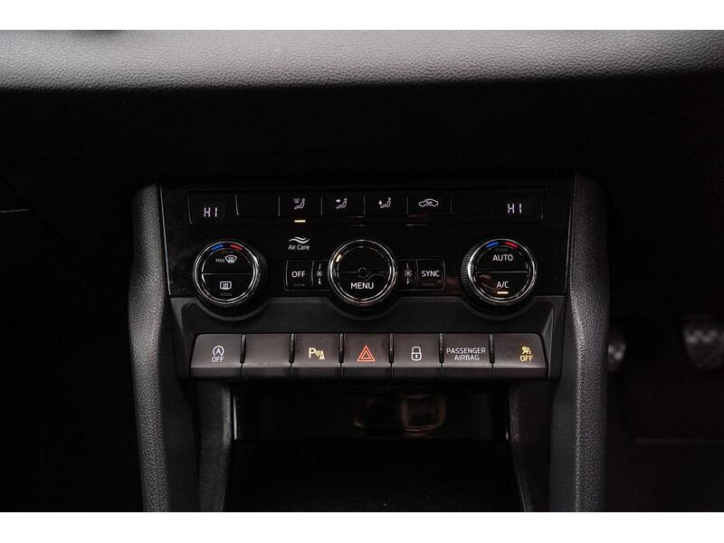 Skoda Karoq Karoq SE Technology SUV 1 Manual Diesel - U1119