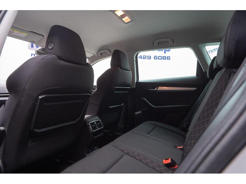 Skoda Karoq Karoq SE Technology SUV 1 Manual Diesel - U1119