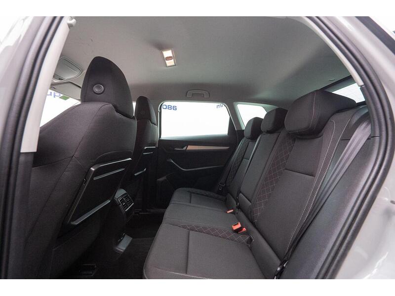 Skoda Karoq Karoq SE Technology SUV 1 Manual Diesel - U1119