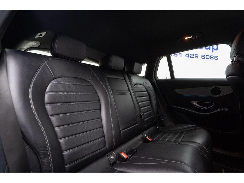 Mercedes-Benz EQC EQC 400 80kWh AMG Line Auto 4MATIC 5dr - U1129