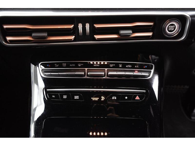 Mercedes-Benz EQC EQC 400 80kWh AMG Line Auto 4MATIC 5dr - U1129