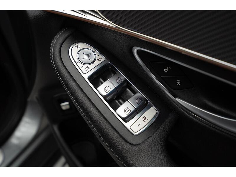 Mercedes-Benz EQC EQC 400 80kWh AMG Line Auto 4MATIC 5dr - U1129