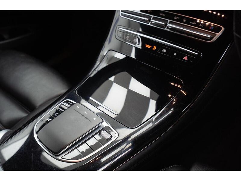 Mercedes-Benz EQC EQC 400 80kWh AMG Line Auto 4MATIC 5dr - U1129