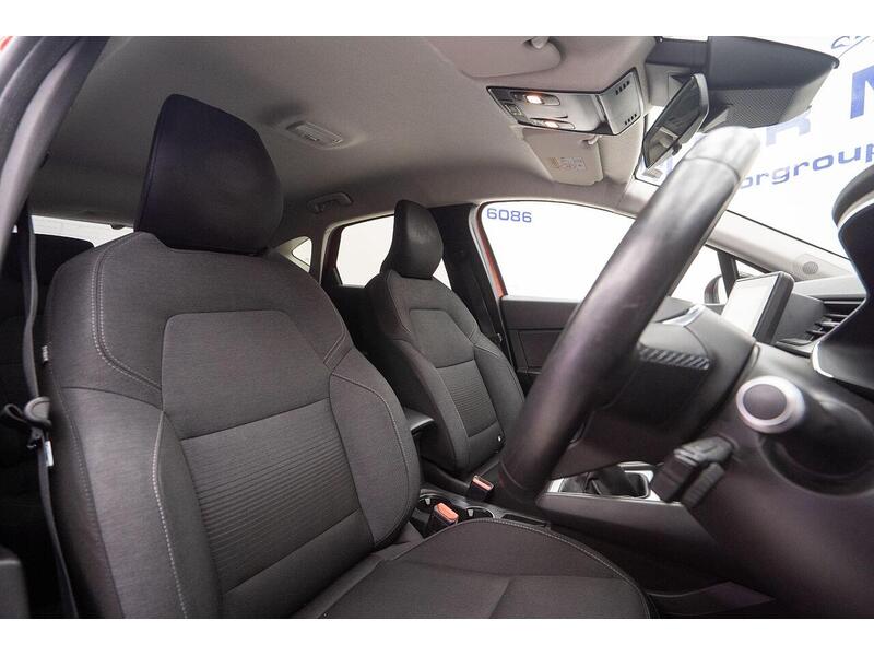 Renault Captur 1.3 TCe Iconic Euro 6 (s/s) 5dr - U1130