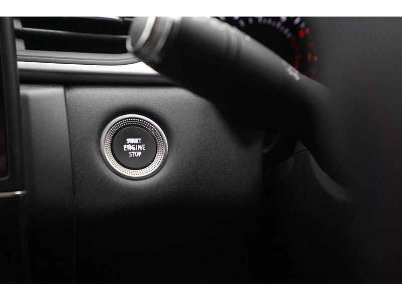 Renault Captur 1.3 TCe Iconic Euro 6 (s/s) 5dr - U1130