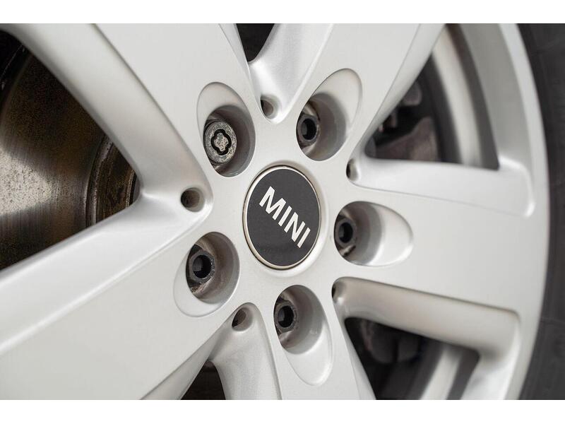 MINI Clubman 1.5 Cooper Classic Steptronic Euro 6 (s/s) 6dr - U1138