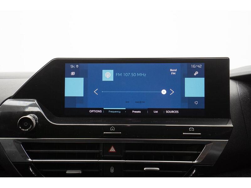 Citroen e-C4 50kWh Shine Plus Auto 5dr (7.4kW Charger) - U1157