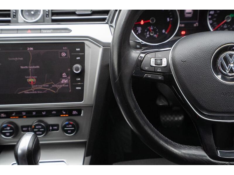 Volkswagen Passat 1.6 TDI SE Business DSG Euro 6 (s/s) 5dr - U1159