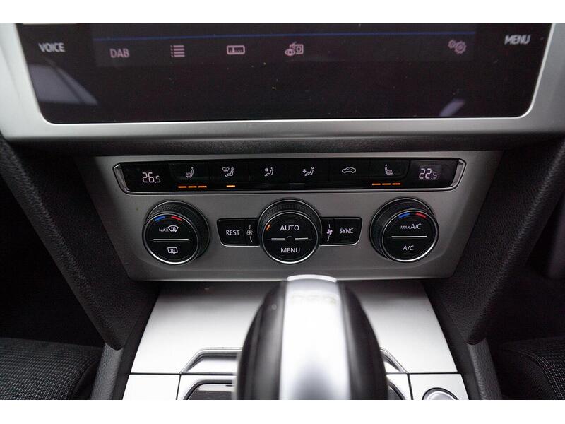 Volkswagen Passat 1.6 TDI SE Business DSG Euro 6 (s/s) 5dr - U1159