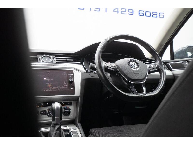 Volkswagen Passat 1.6 TDI SE Business DSG Euro 6 (s/s) 5dr - U1159