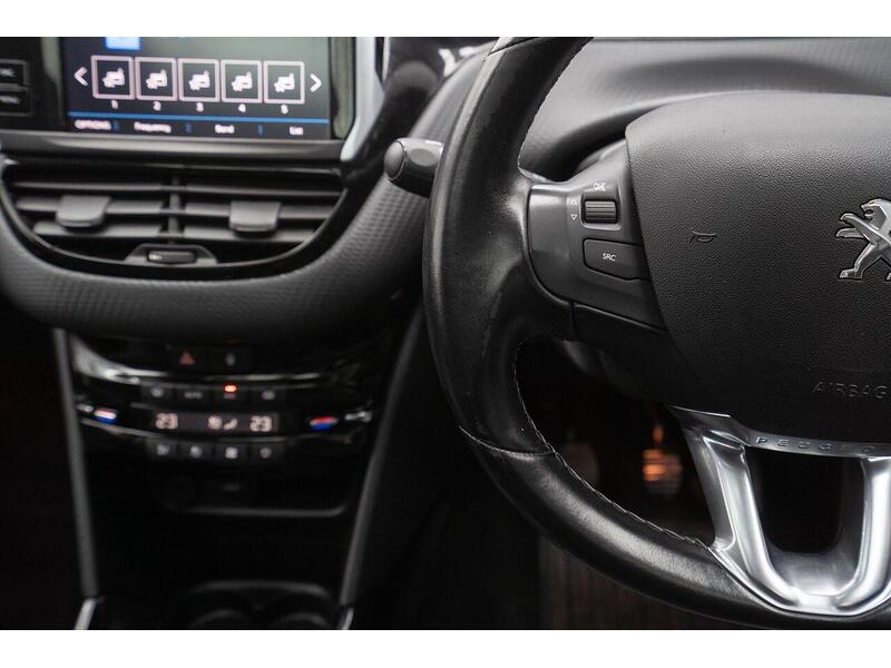 Peugeot 2008 1.2 PureTech Allure Premium Euro 6 (s/s) 5dr - U1166