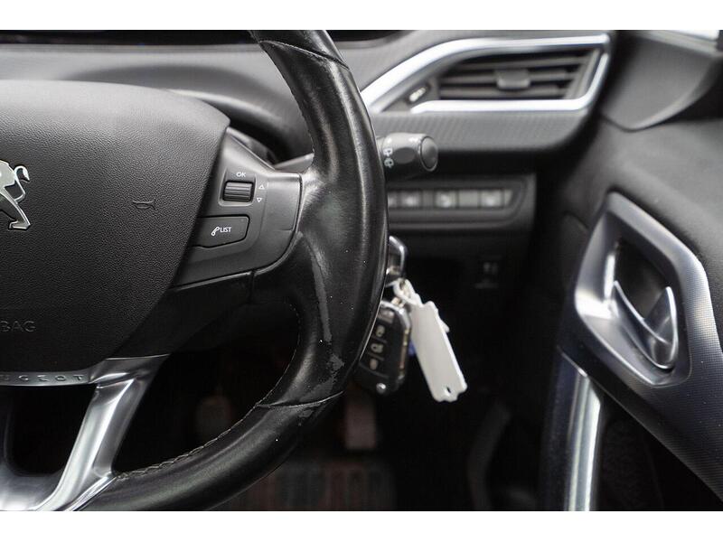 Peugeot 2008 1.2 PureTech Allure Premium Euro 6 (s/s) 5dr - U1166