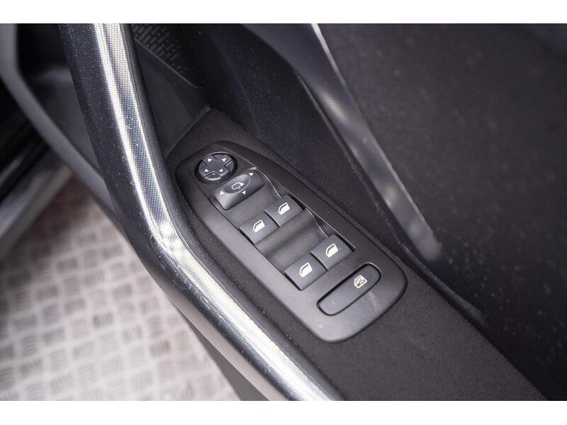 Peugeot 2008 1.2 PureTech Allure Premium Euro 6 (s/s) 5dr - U1166